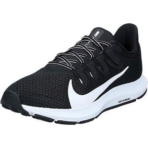 NIKE Quest 2 Running Shoes Size 6.5 NWT